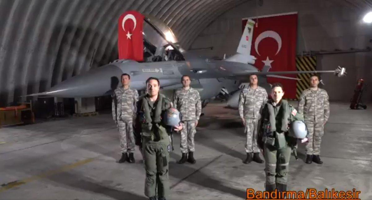 Mehmetçik de İstiklal Marşı okudu