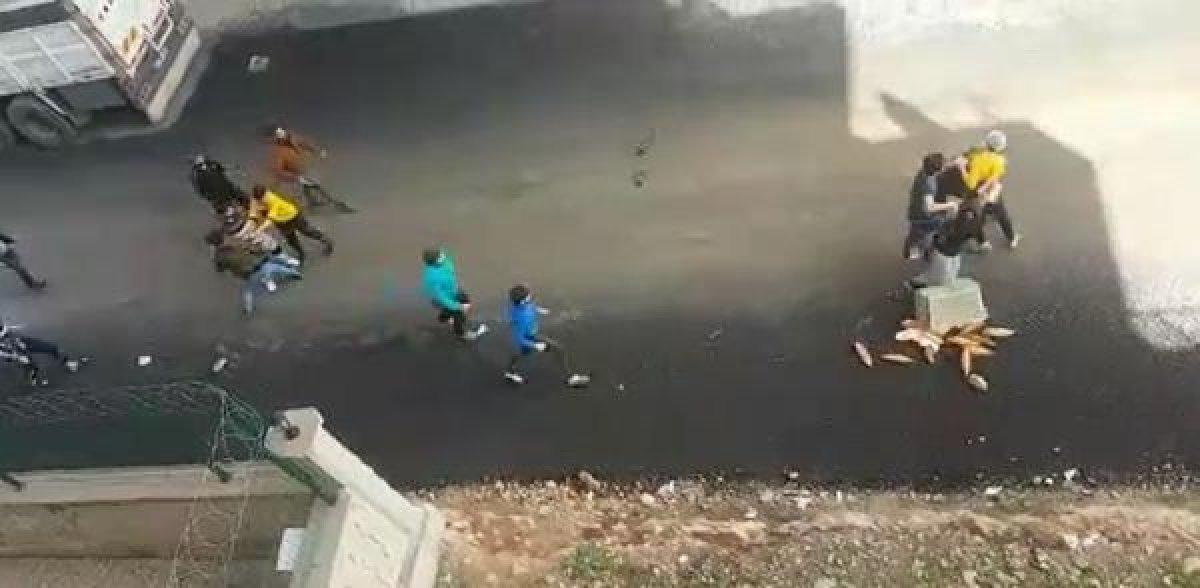 Mardin'de ekmek dağıtan iki fırıncı dayak yedi