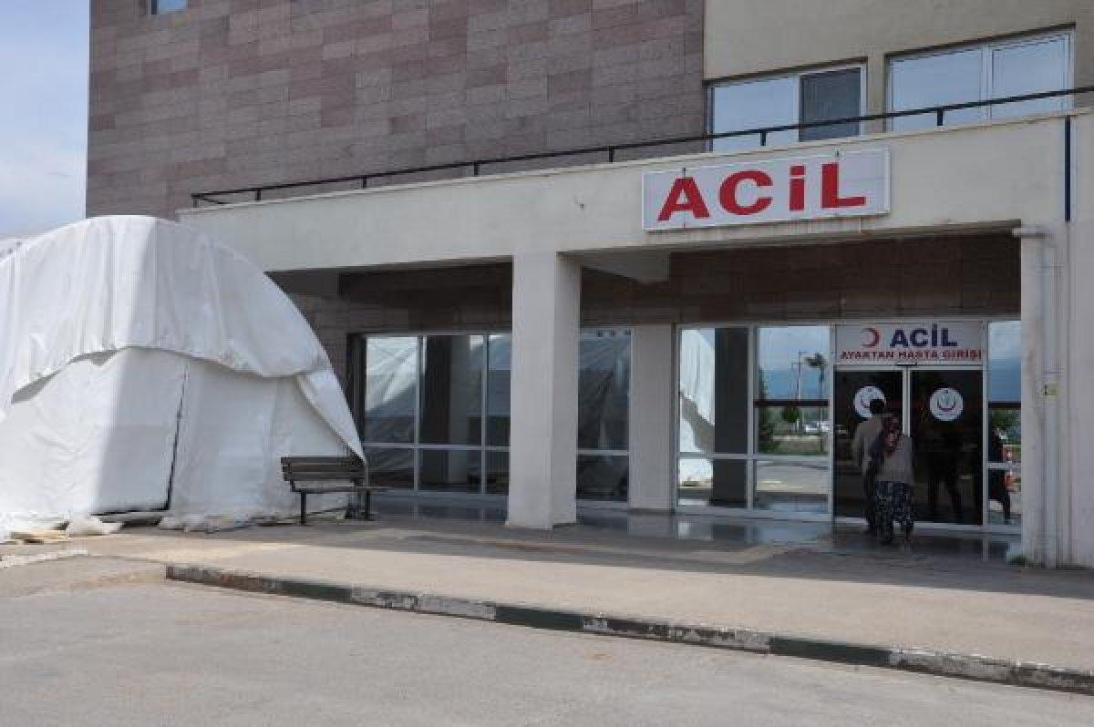 Yaşlı adam evinde karantinadayken hayatını kaybetti