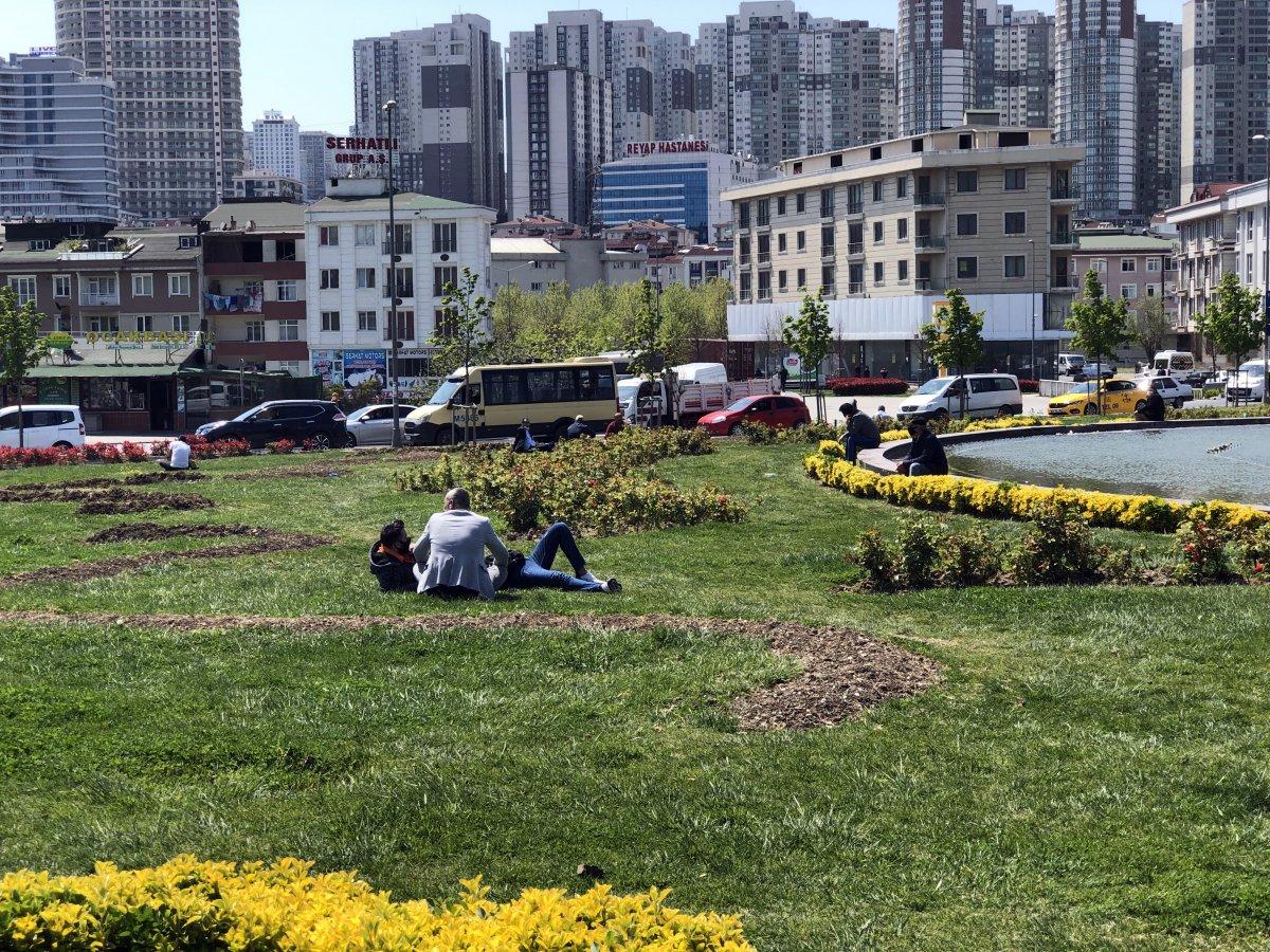 Yeşil alanlara korunmasız çıkan vatandaştan ilginç diyalog