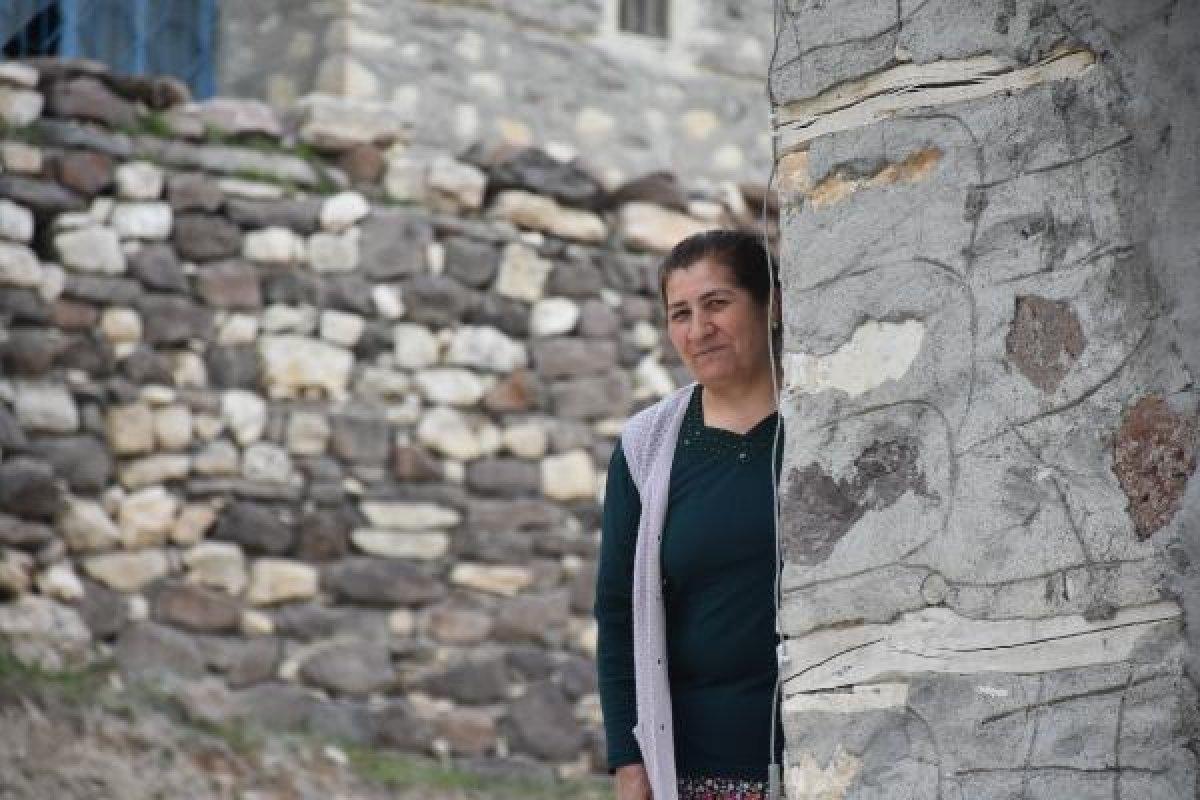 Karantinanın sonlandığı mahalle, tedbirleri elden bırakmıyor