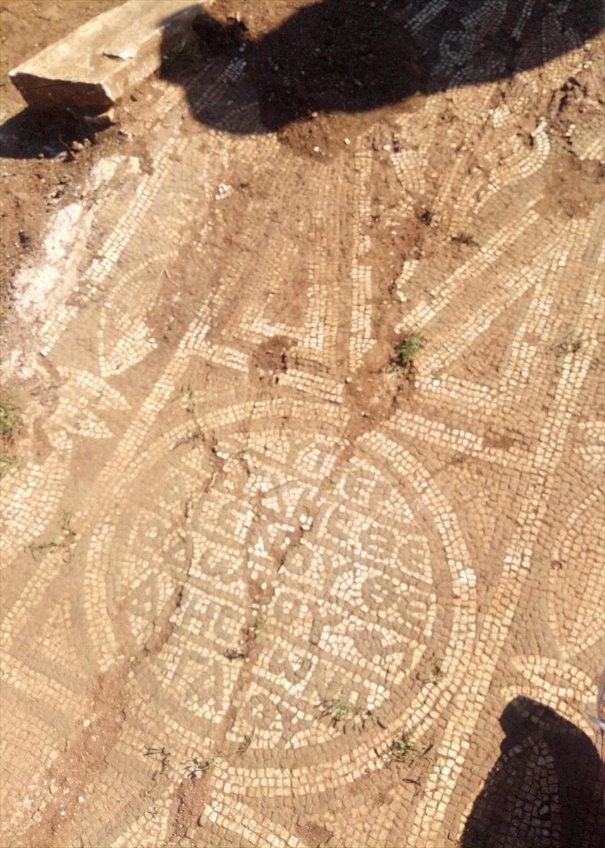 Tarihi eseri satacakları sırada jandarma yakaladı