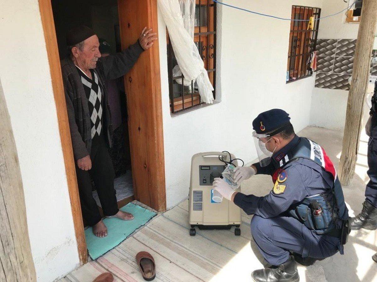 Solunum cihazı arızalandı, yardımına jandarma yetişti