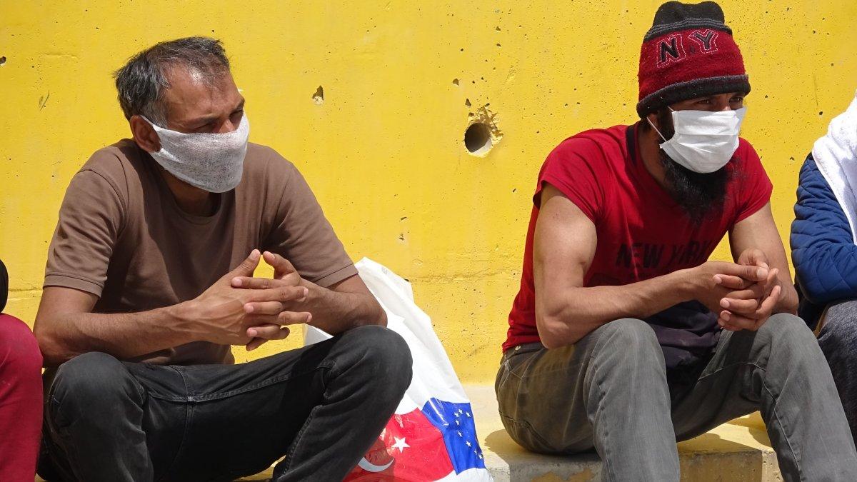 8 Pakistanlı, Balıkesir'den İstanbul'a yürürken yakalandı