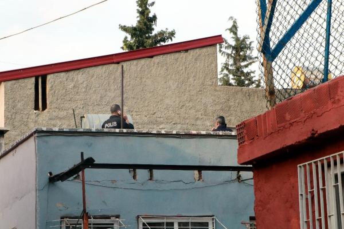 Uçurtmasını kurtarmaya çalışırken akıma kapıldı