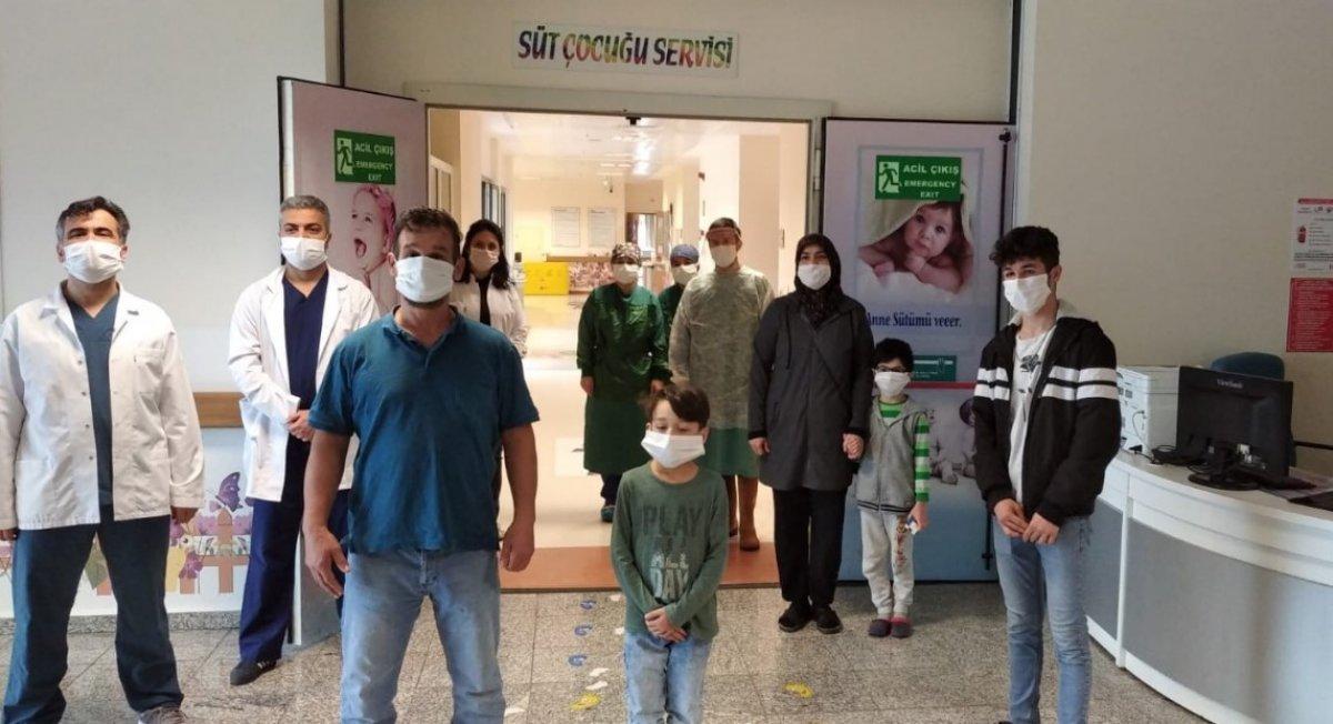 Manisa'da 14 aylık bebek koronayı yendi