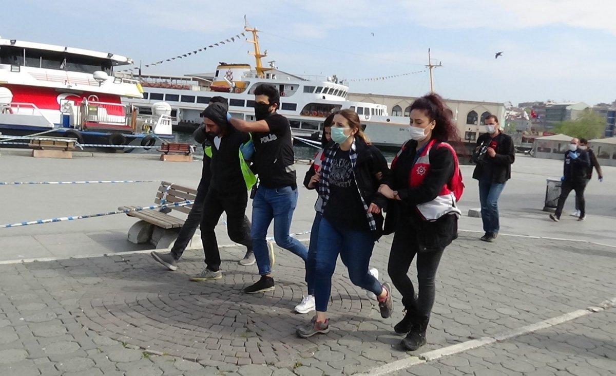 Kadıköy'de yasağa rağmen 1 Mayıs protestosu