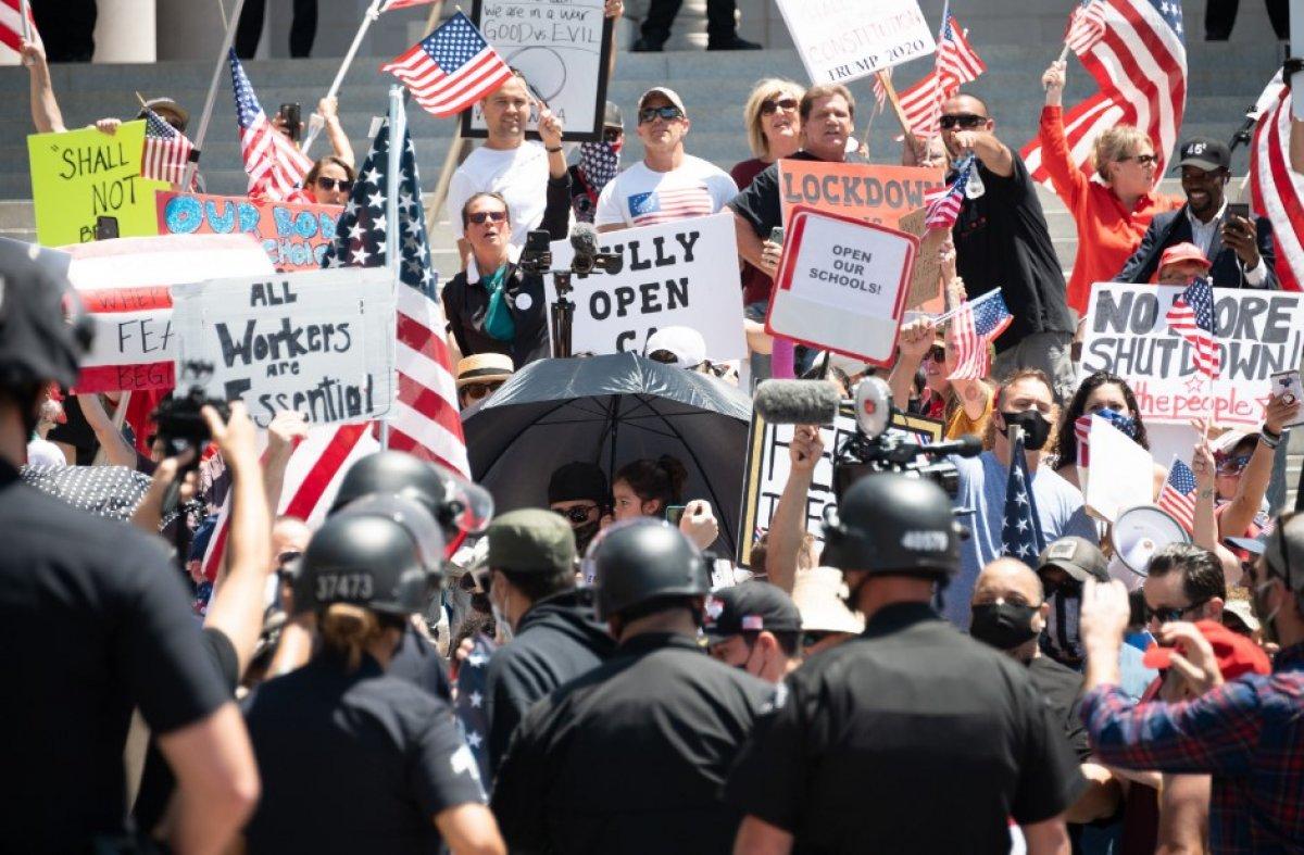 ABD’de binlerce kişiden ‘evde kal’ karşıtı protesto
