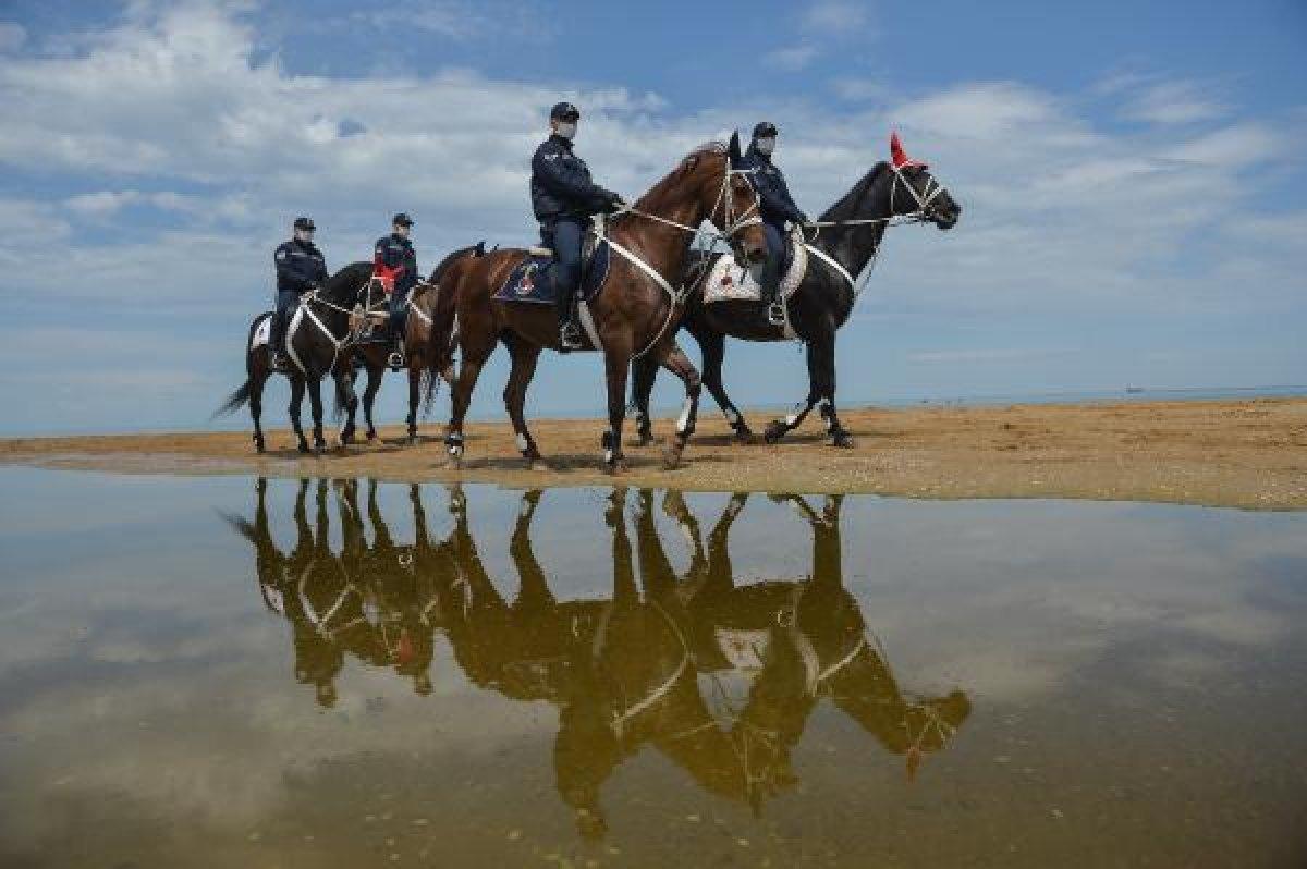 Atlı Birlikler sahili kontrol etti