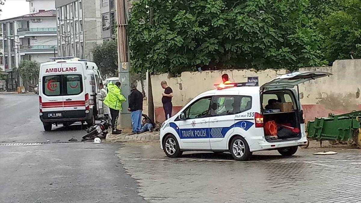 İzmir'de kamyonla motosiklet çarpıştı: 1 ölü