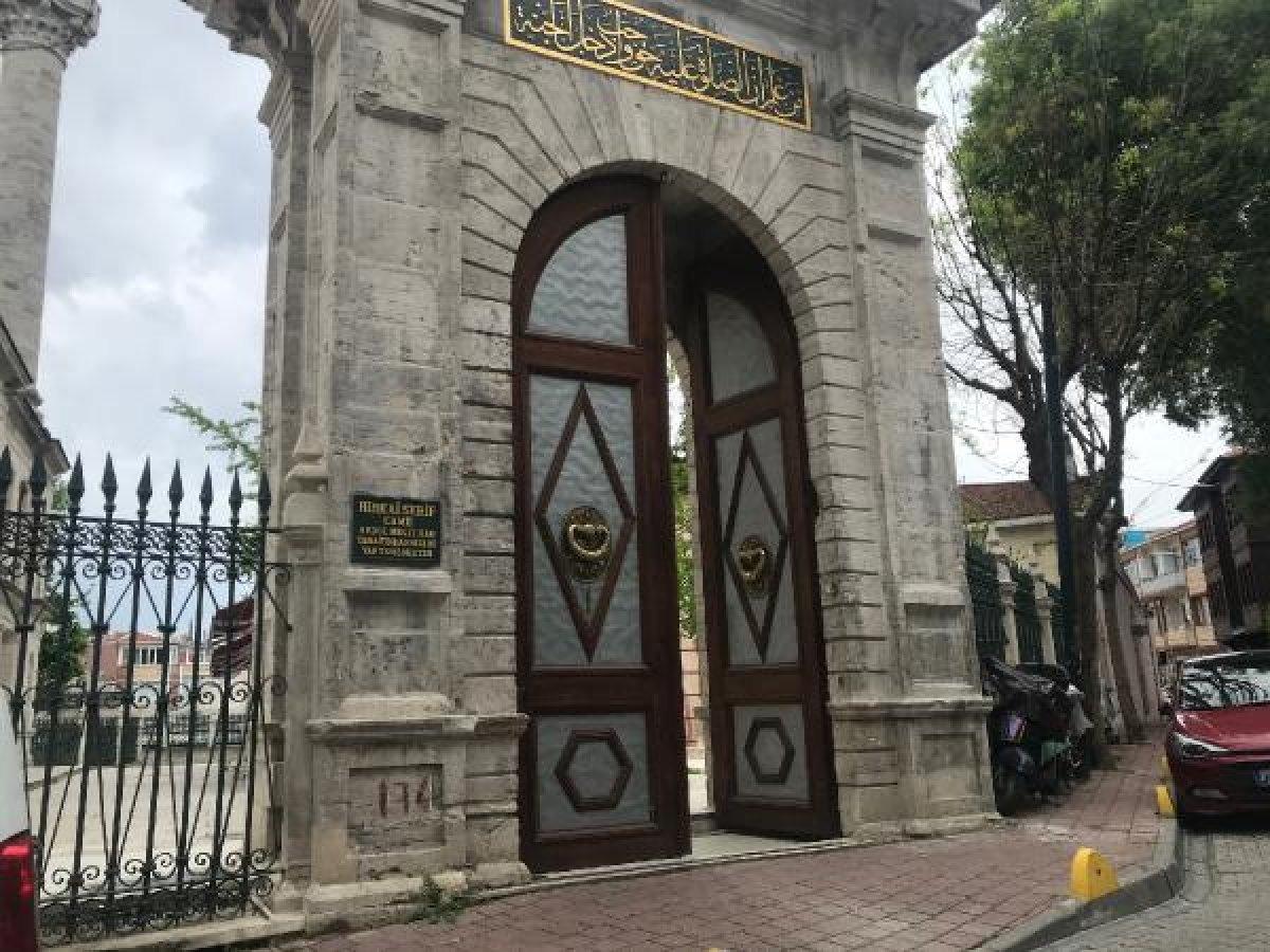 Hırka-i Şerif 2010 yılından bu yana ilk kez kapalı