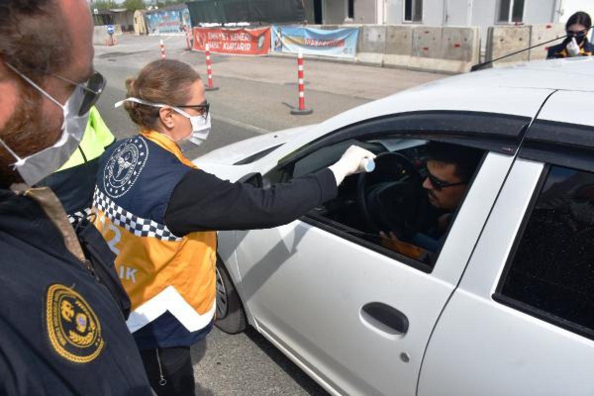 Kısıtlamanın bittiği Malatya'da araç yoğunluğu oluştu