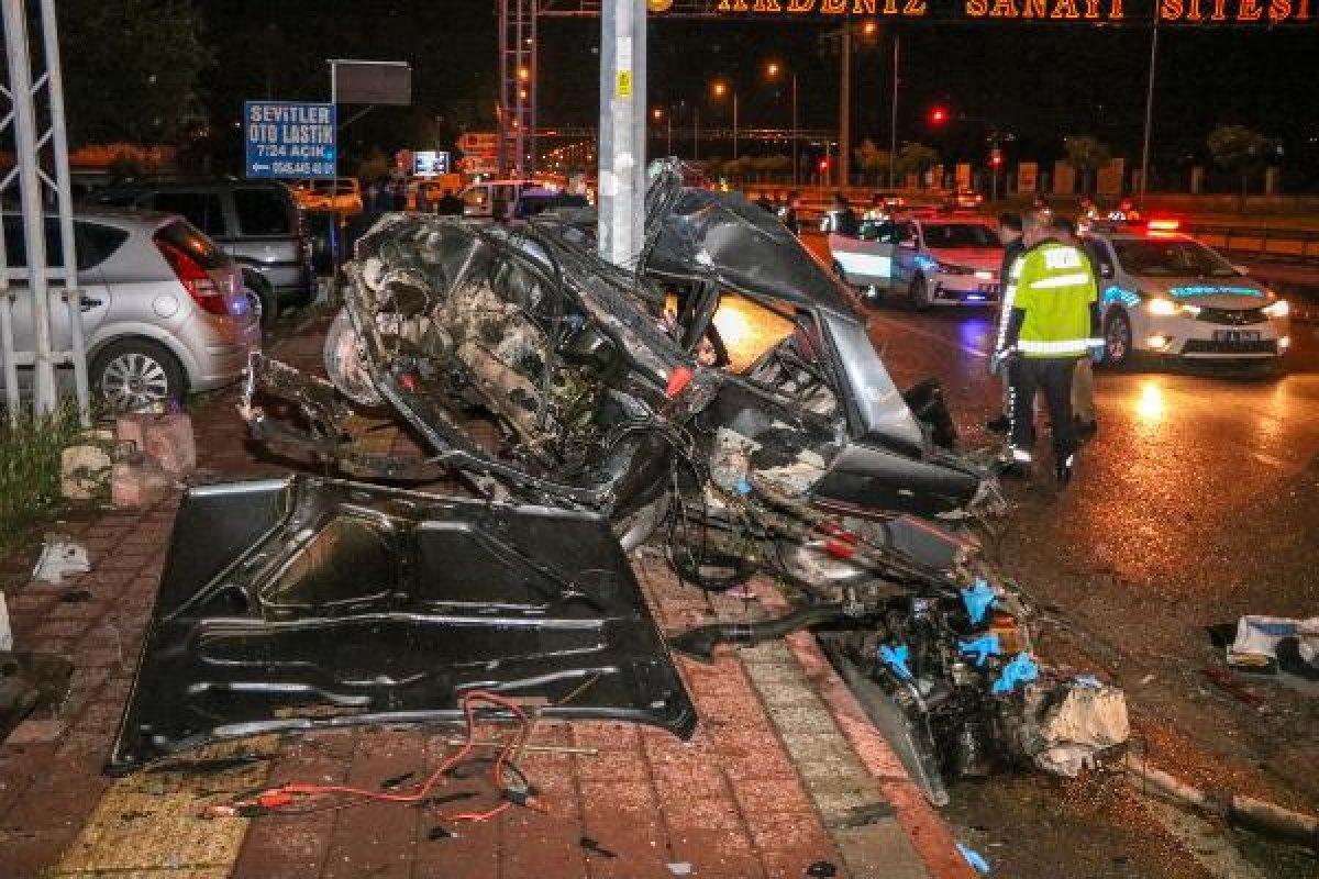 Antalya'da cezaevinden izinli çıkan kişi, kazada öldü