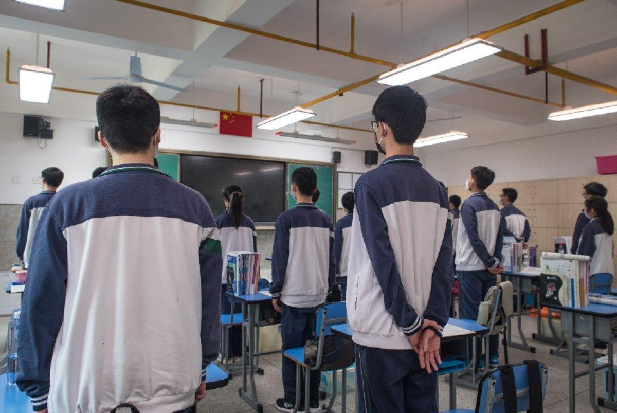 Koronavirüsün çıktığı Vuhan'da okullar açıldı