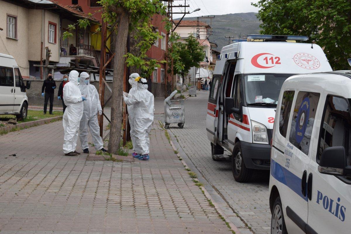 Hastaneden kaçan koronavirüs şüphelisi evinde bulundu