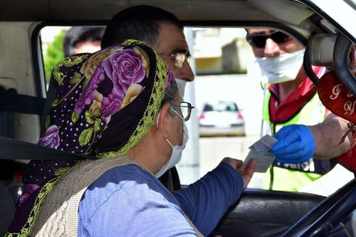 Muğla'da araç kuyruğu 4 kilometreye ulaştı