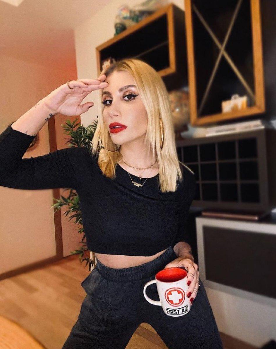 İrem Derici, ev halini paylaştı