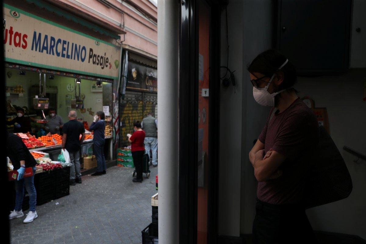 İspanya'da koronadan ölenlerin sayısı 26 bin 70 oldu