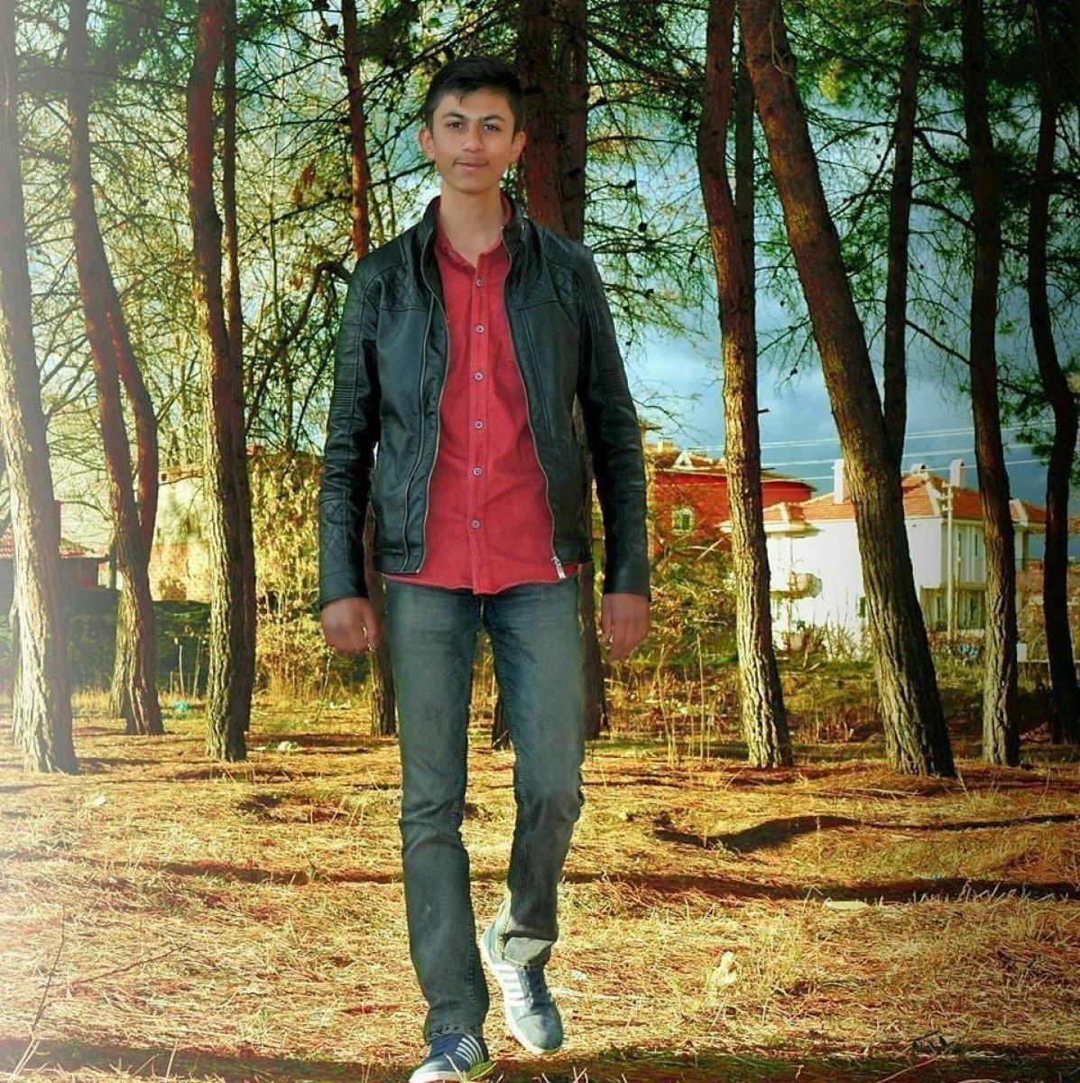 Denizli'de, cezaevinden tahliye olan şahıs oğlunu öldürdü