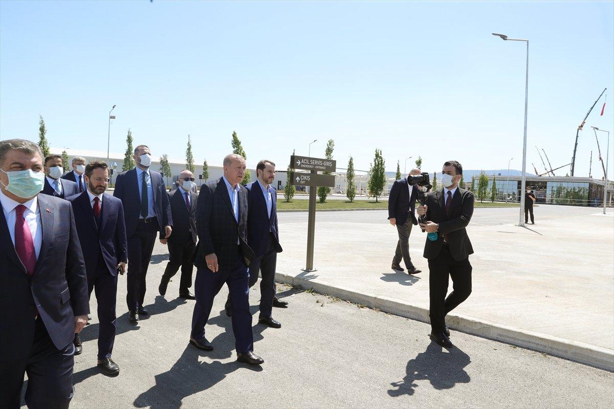 Erdoğan Sancaktepe'deki salgın hastanesini denetledi