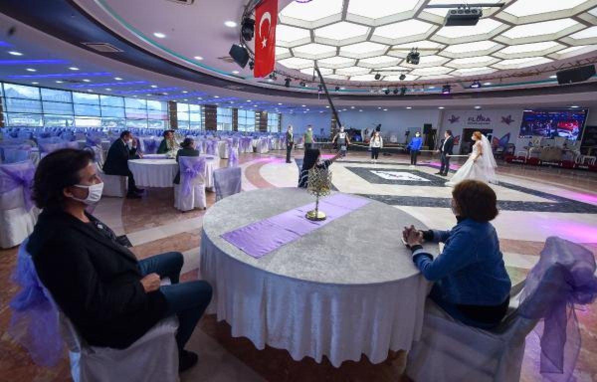 Düğünlerde sosyal mesafe tedbirleri
