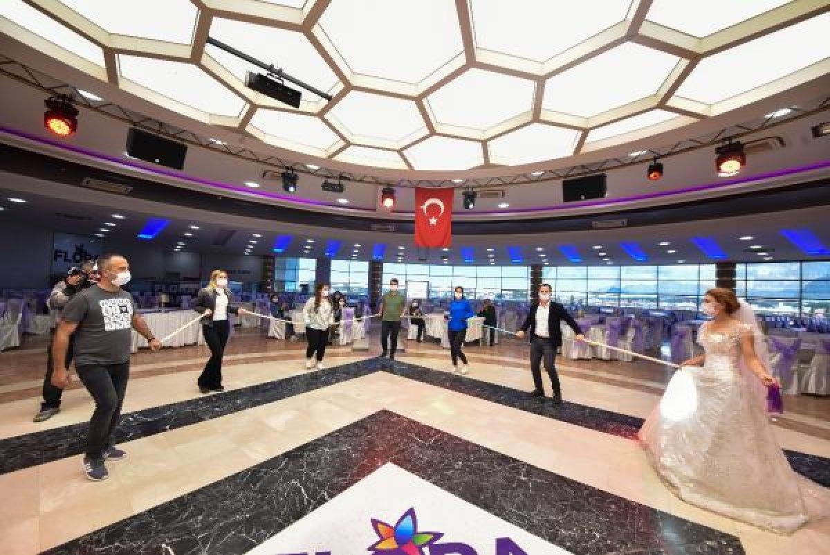 Düğünlerde sosyal mesafe tedbirleri