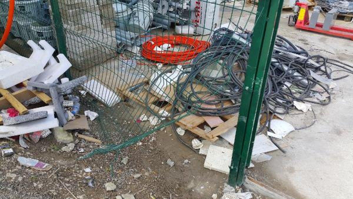 Bursa'da kilolarca fiber optik kablo çalındı