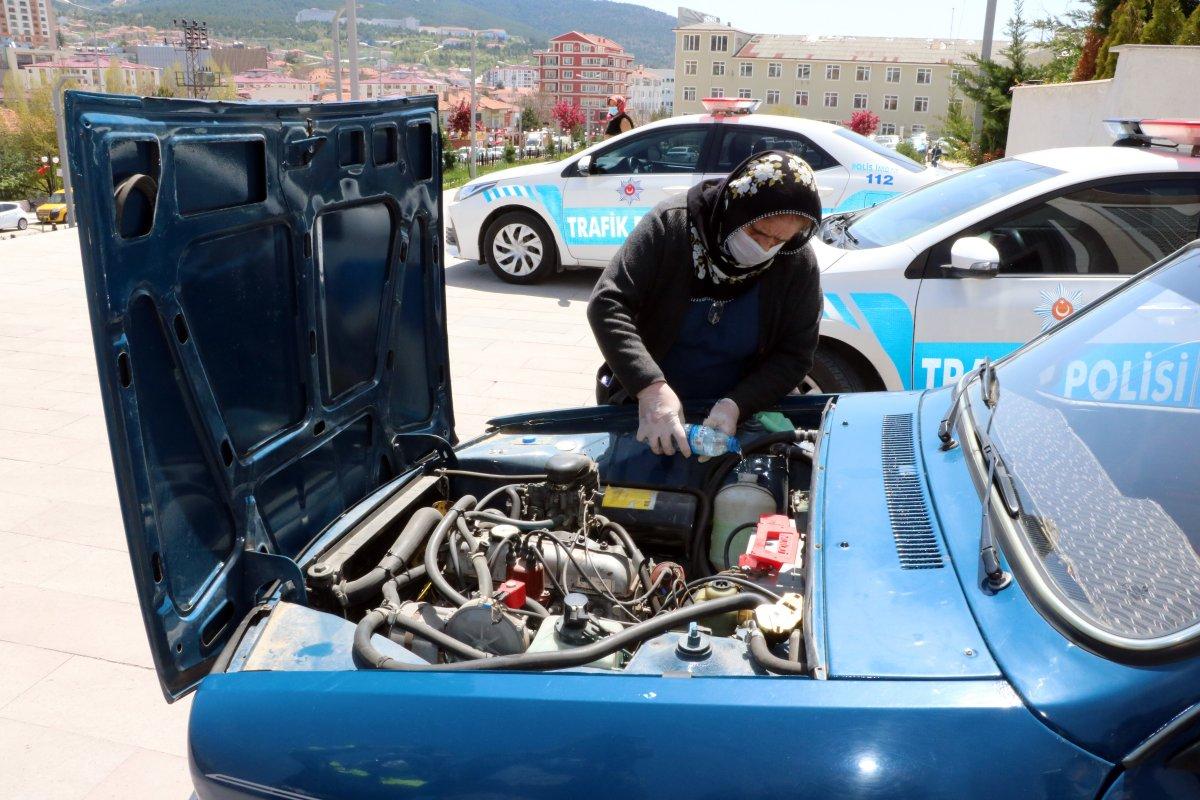 30 yıldır kaza yapmayan kadın şoför yılın sürücüsü seçildi
