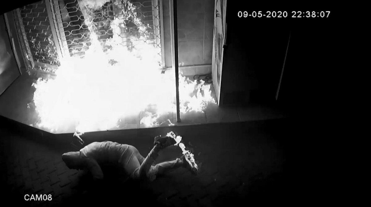 Karaman'da iş yerini kundaklamaya çalışan şüpheli kendini yaktı