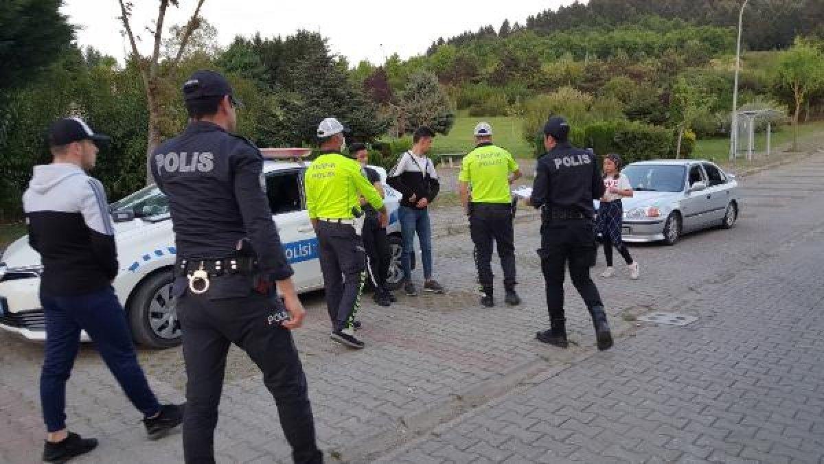 Ehliyetsiz genç ve annesi ceza yazılmaması için dil döktü