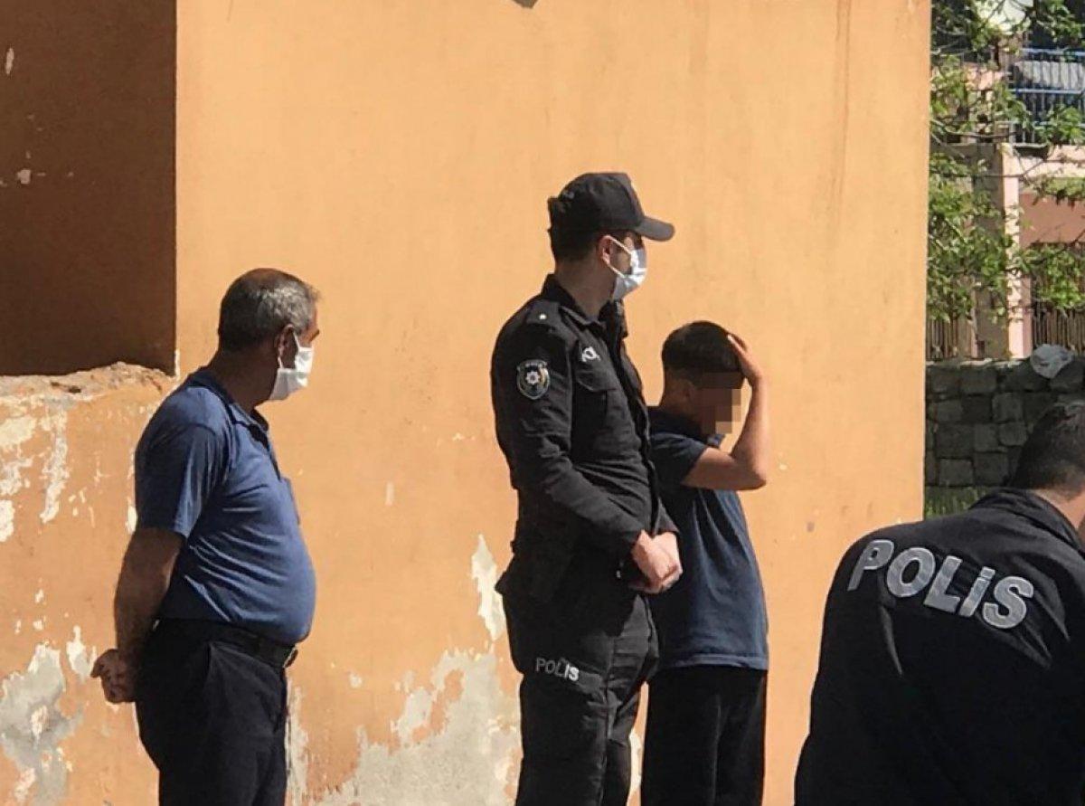 Kayseri'de küçük yaştaki sürücü kaza yaptı