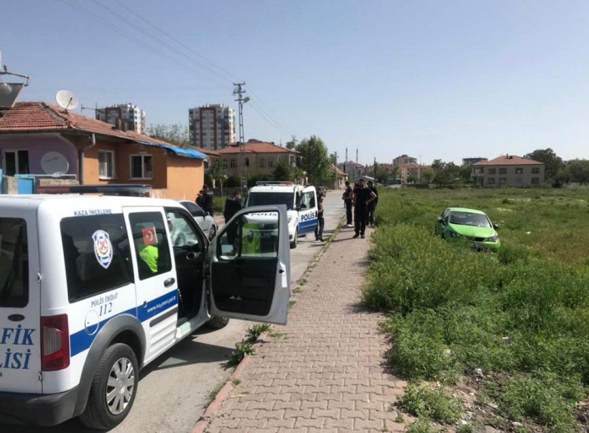 Kayseri'de küçük yaştaki sürücü kaza yaptı
