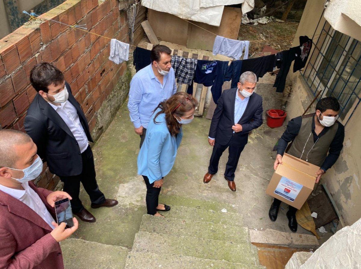 CHP'nin yardım dağıtımı