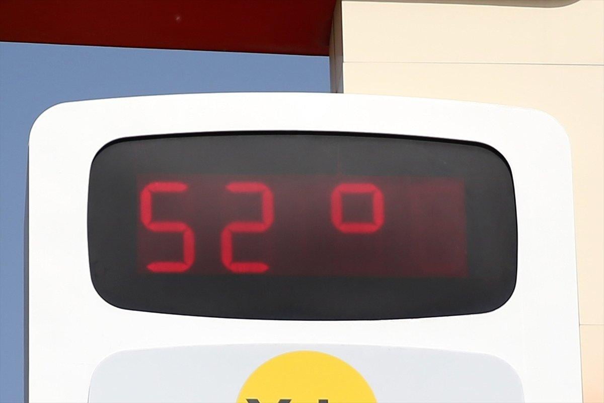 Adana’da hava sıcaklığı 52 dereceye yükseldi