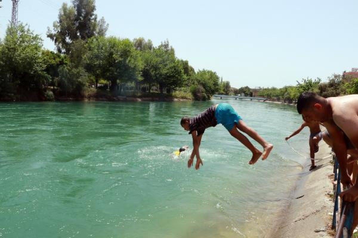 Adana’da hava sıcaklığı 52 dereceye yükseldi