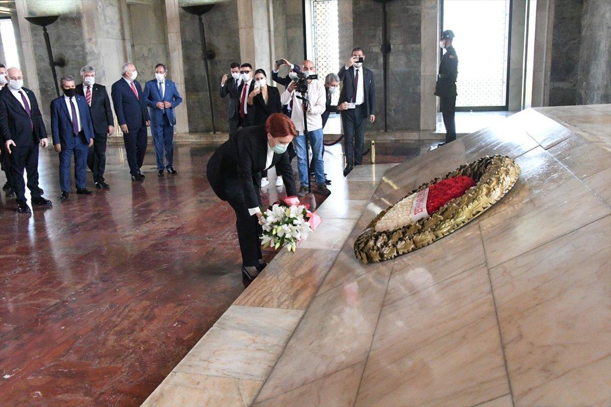 Meral Akşener, Anıtkabir'i ziyaret etti