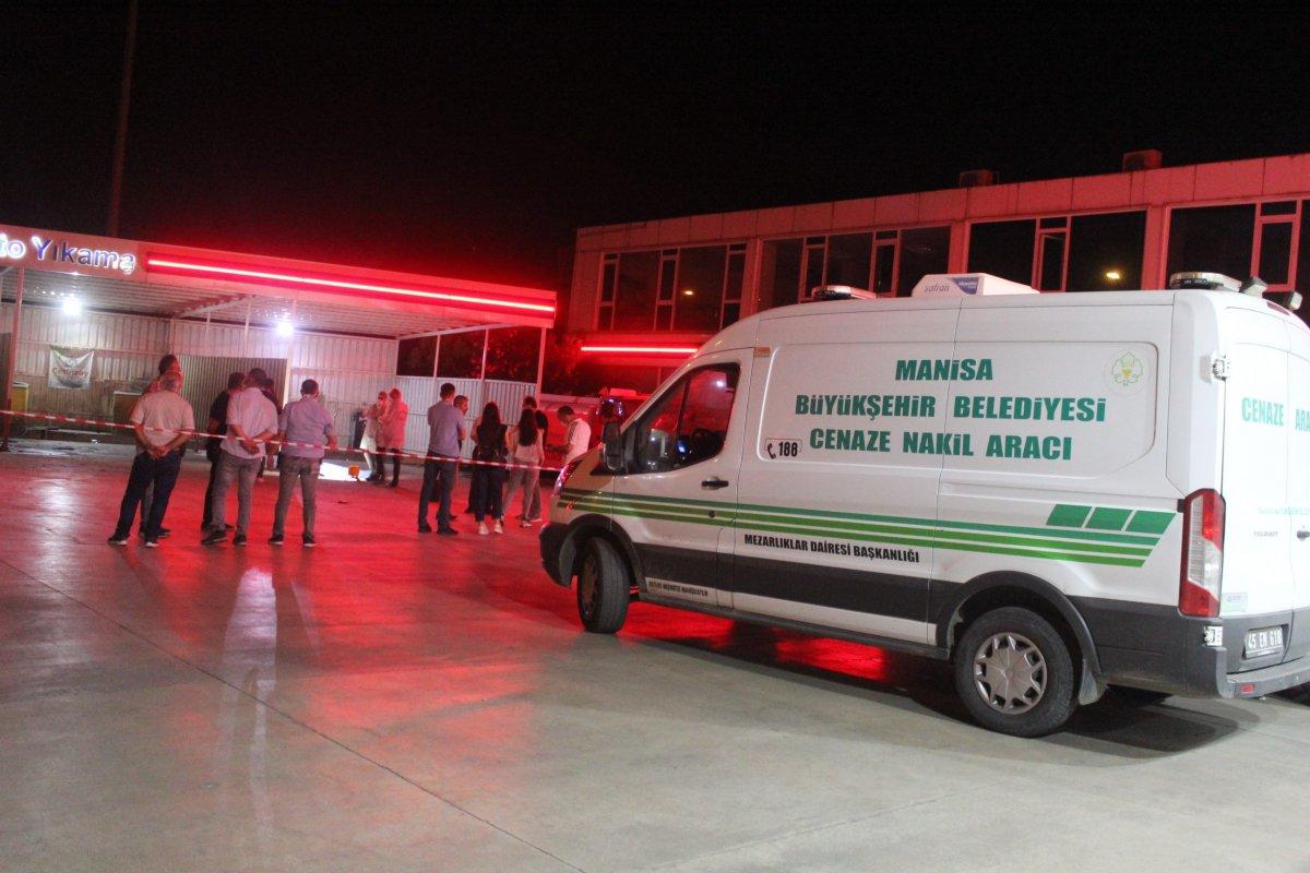 Manisa’da 17 yaşındaki kız, tüfekle öldürüldü