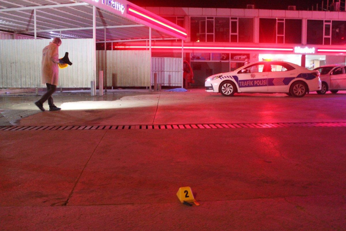 Manisa’da 17 yaşındaki kız, tüfekle öldürüldü