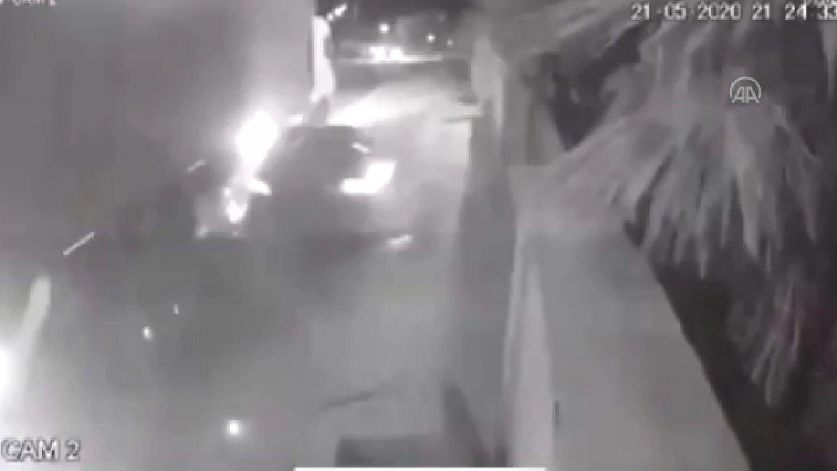 Giresun'da, otomobil tırın dorsesine çarptı