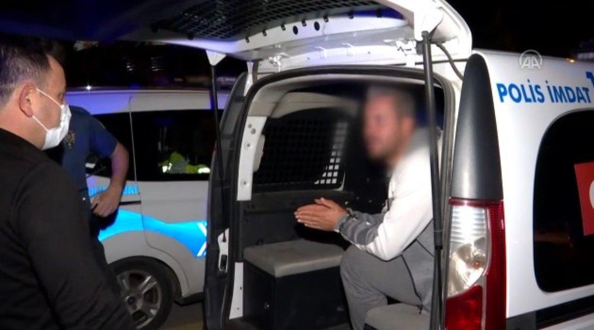 Ankara'da polis uygulama noktasına araç daldı