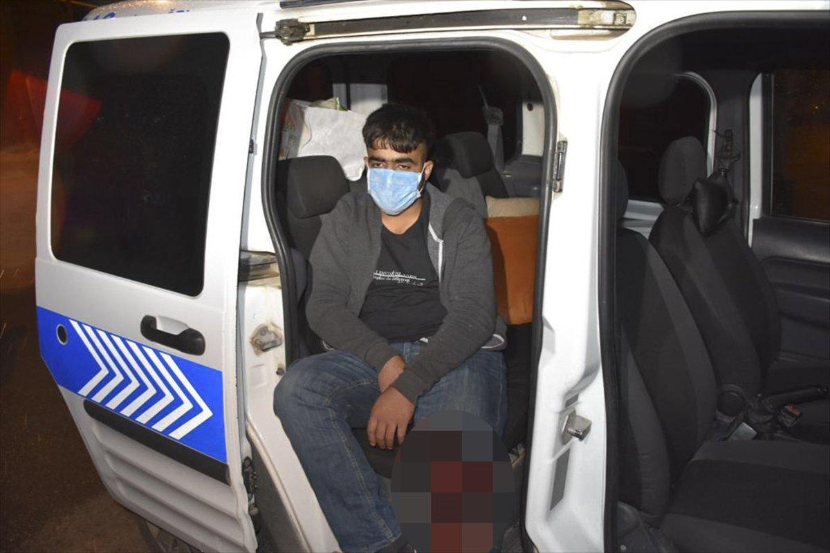 Çalıntı motosikletle yasağı ihlal eden genç yakalandı