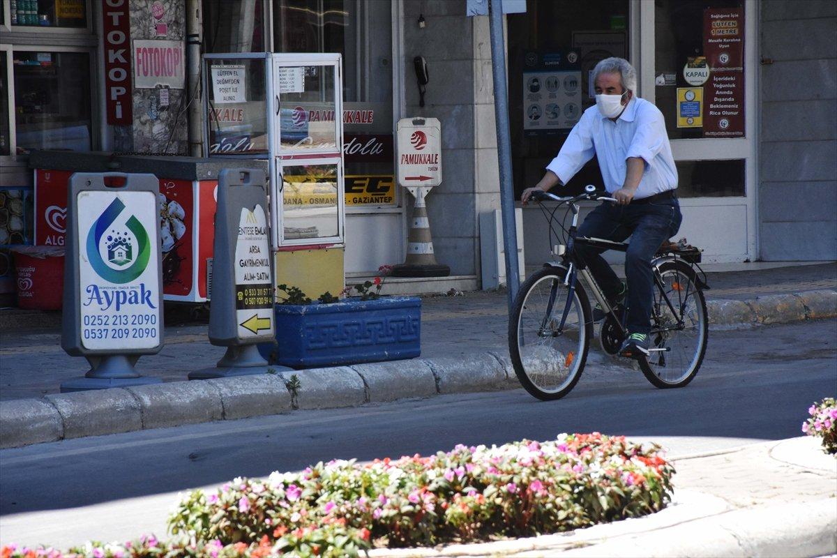 65 yaş üstü, bugün üçüncü kez dışarı çıktı