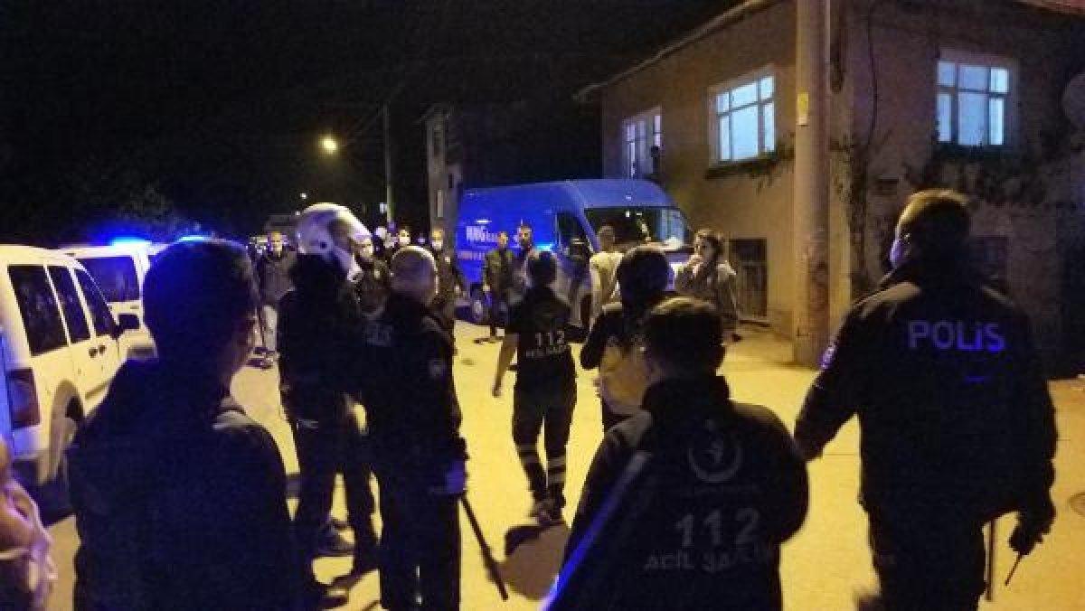 Kütahya'da mahalle muhtarı hamile kadına tekme attı