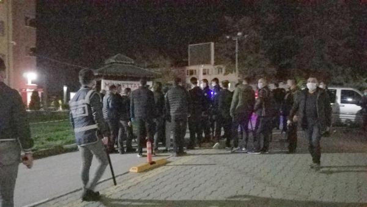 Kütahya'da mahalle muhtarı hamile kadına tekme attı