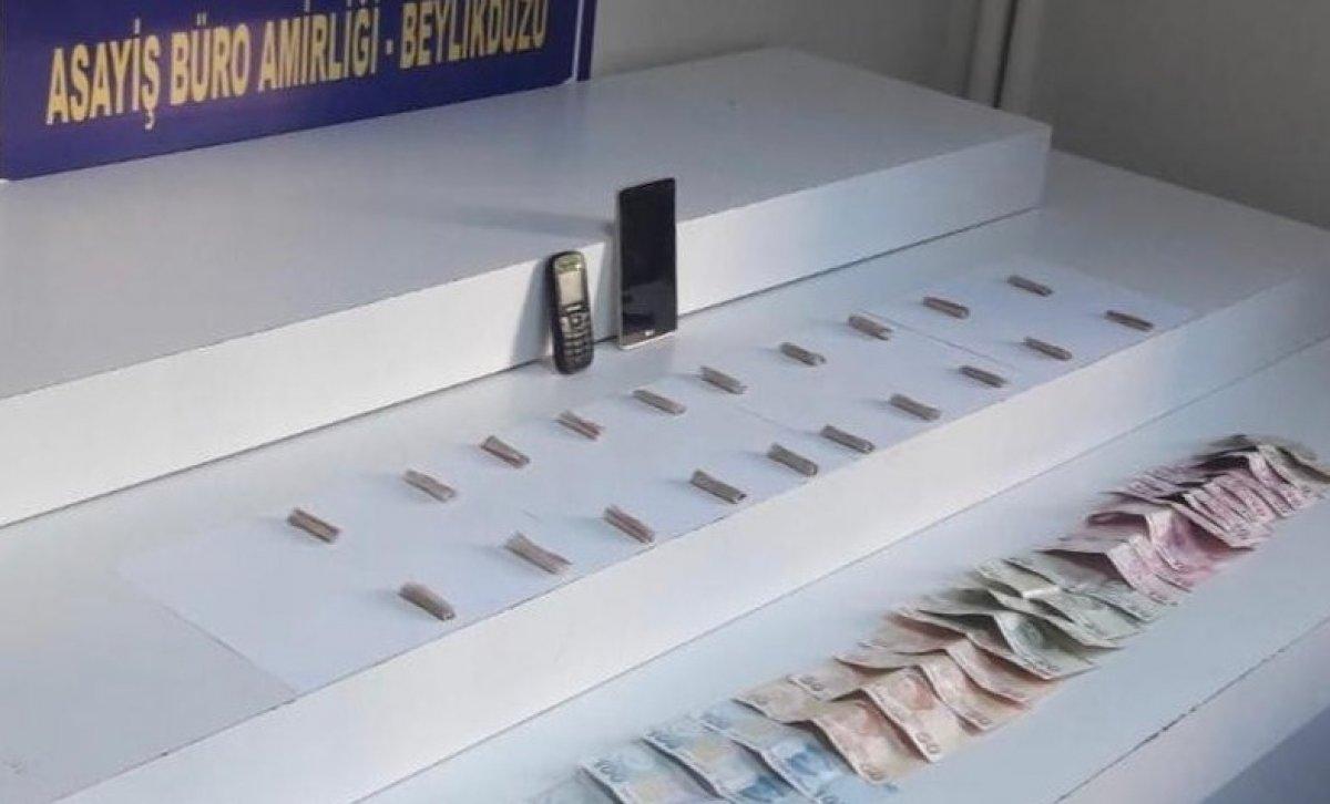 Beylikdüzü’nde posta kutusundan uyuşturucu çıktı