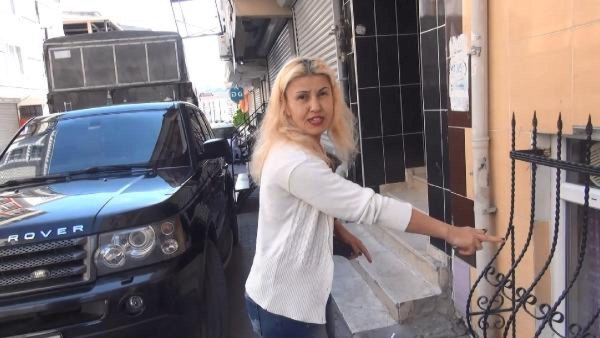 Esenyurt'ta bir kadın lüks cipe çöp döktü