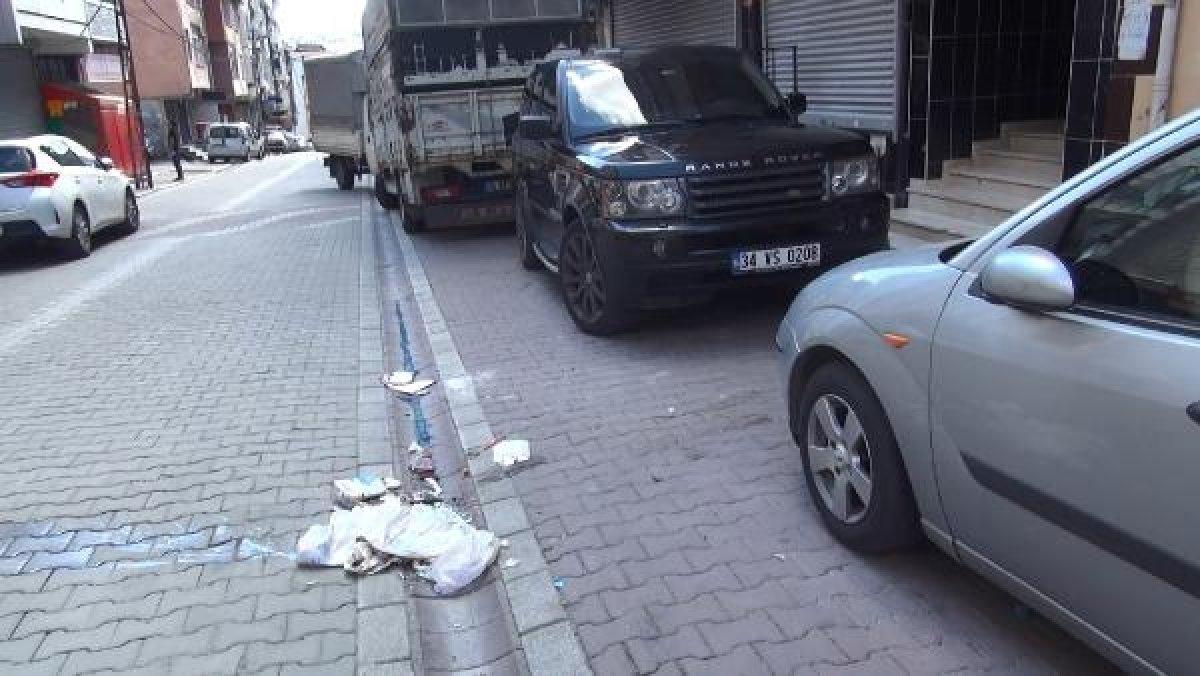 Esenyurt'ta bir kadın lüks cipe çöp döktü