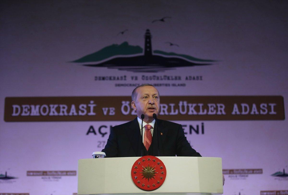 Demokrasi Adası açıldı