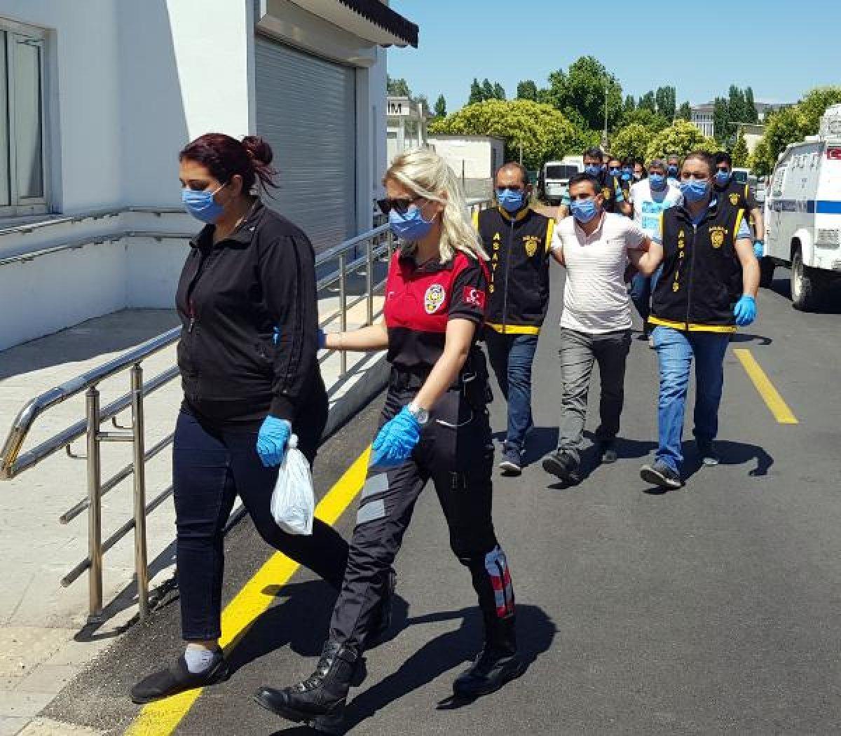 Adana'da arkadaşlarına görümcesinin evini soydurttu