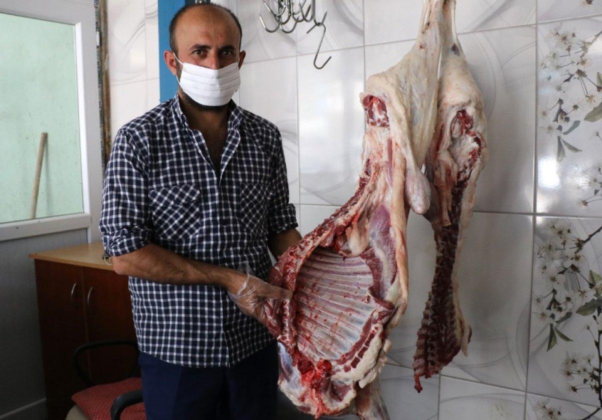 Kasaptan 300 kilo eti dakikalar içinde çalan hırsızlar